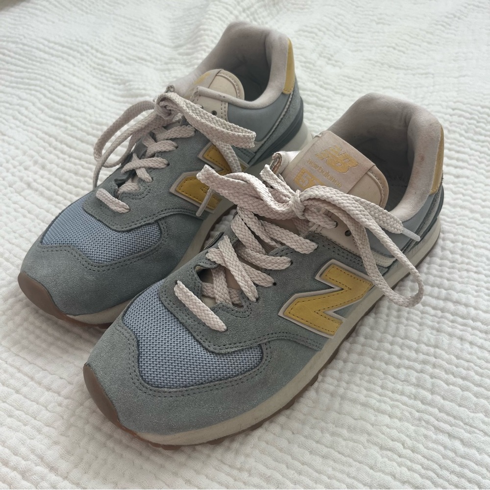 New Balance Sneakers